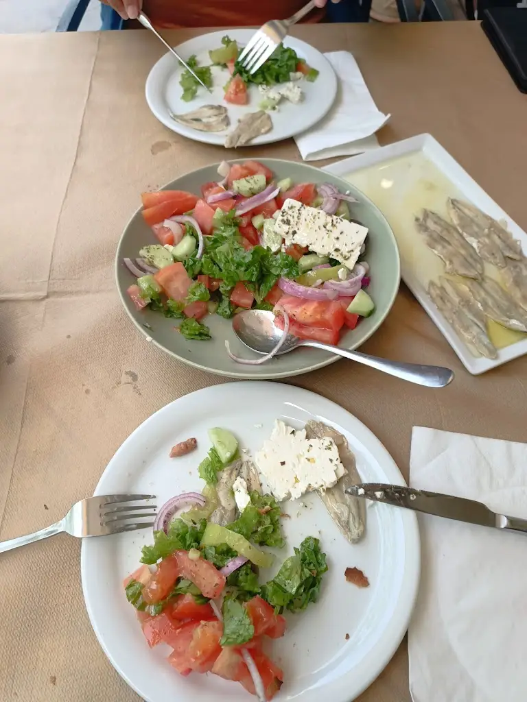 Menü_Taverna ''Sinantisi''_Platariá_Bild_4