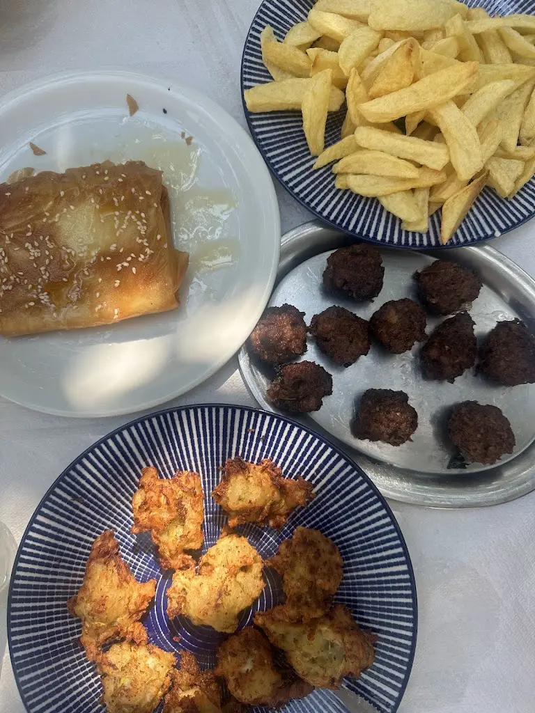 Katerina Flouda_Ταβερνα Ουζερί 