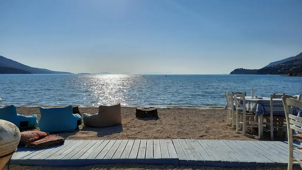 eirini dimitropoulou _Zafiris Fish Tavern - TERRASSE der Taverne_Platariá_review