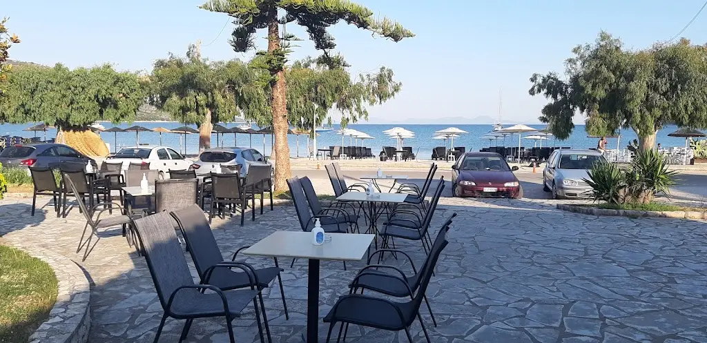 Zafiris Fish Tavern - TERRASSE der Taverne Restaurant in Platariá