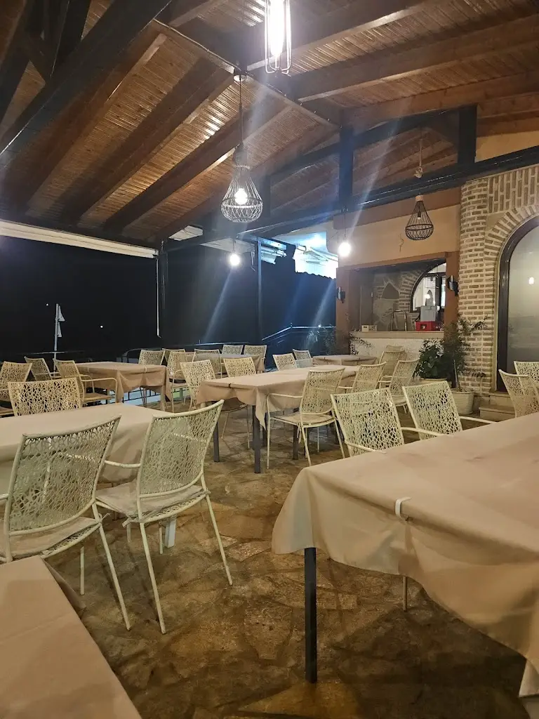 AYRA Restaurant_Platariá_slider_image_2