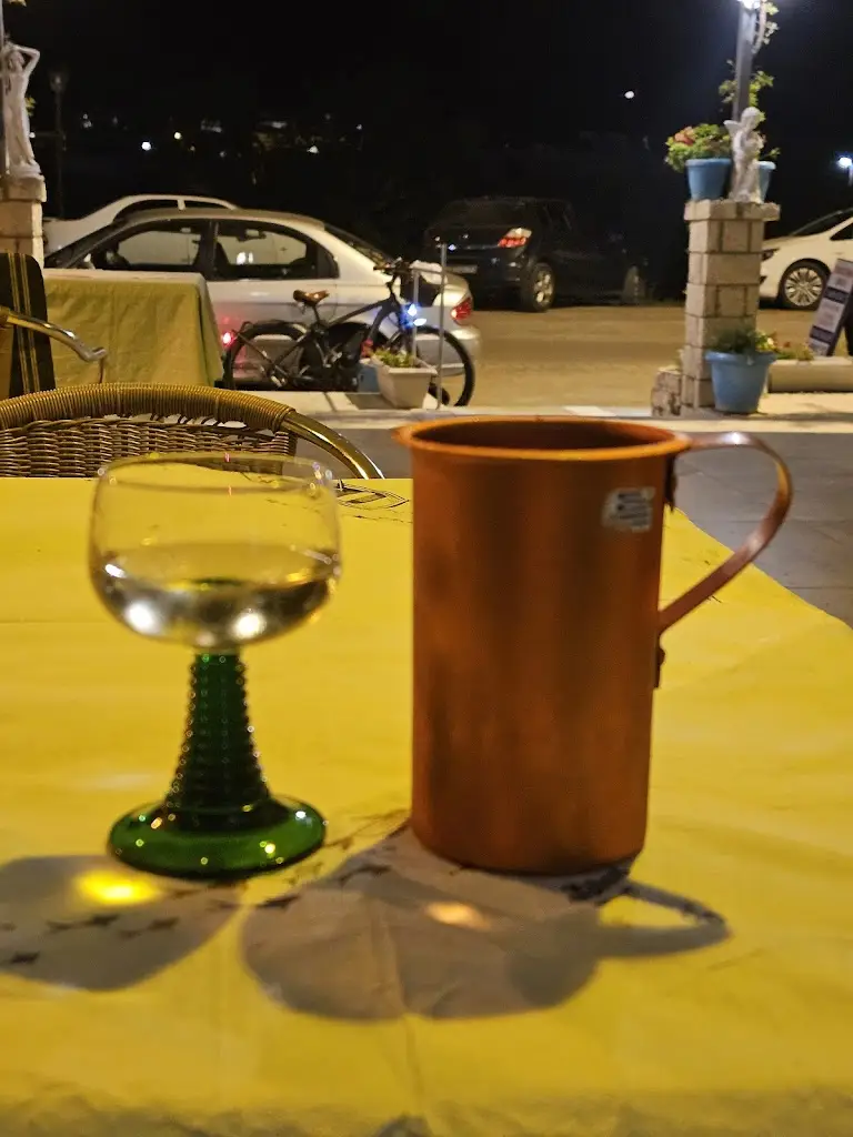 Restaurant Paschalis Restaurant in Platariá