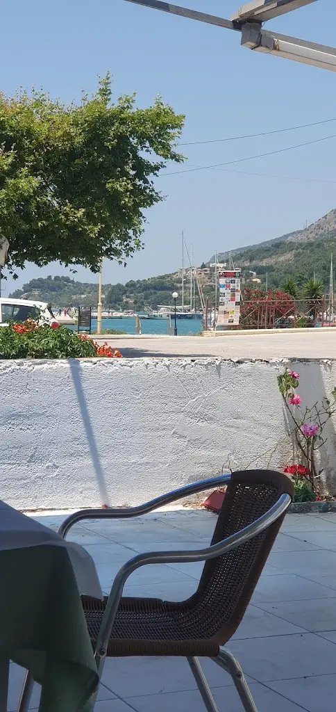 Restaurant Paschalis_Platariá_slider_image_2