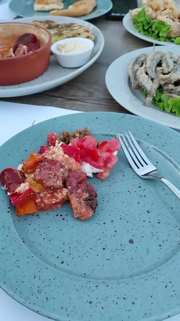 Oliva Beach Bar-Seafood Restaurant_Platariá_slider_image_2