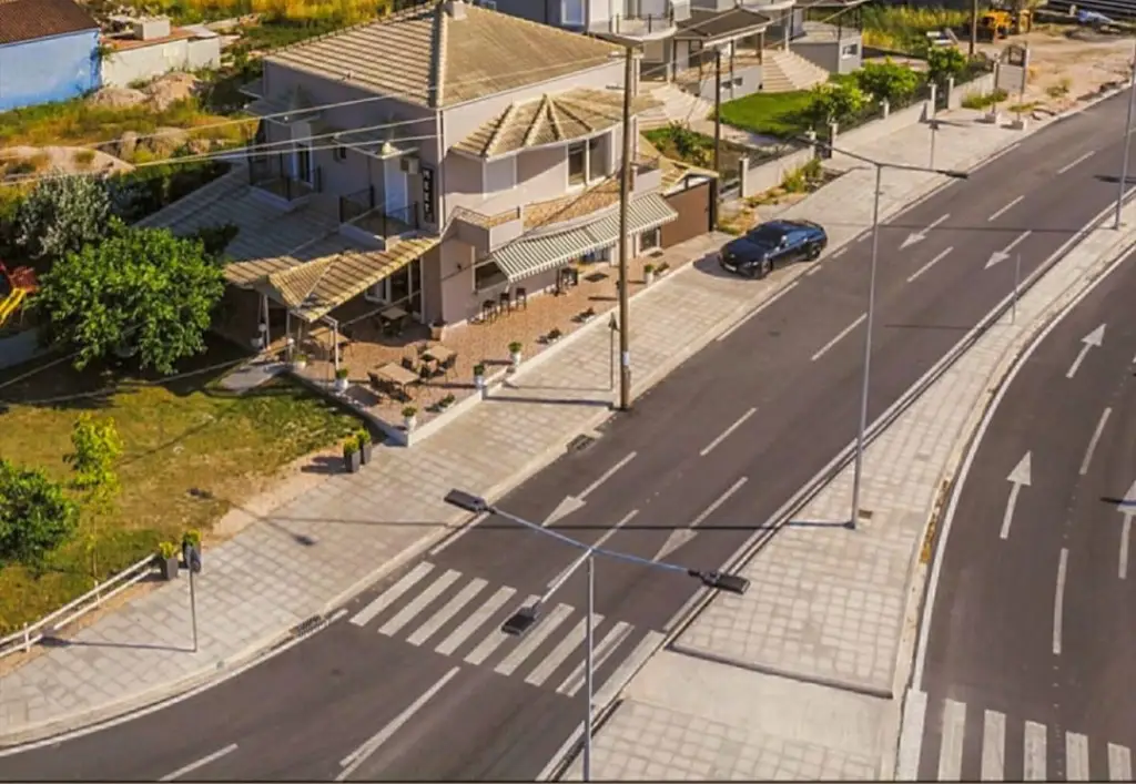 Meet_Platariá_slider_image_3