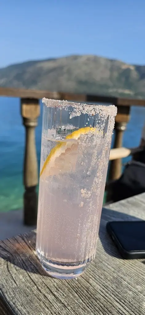 Menü_Kokkinos Vraxos Beach Bar_Platariá_Bild_3