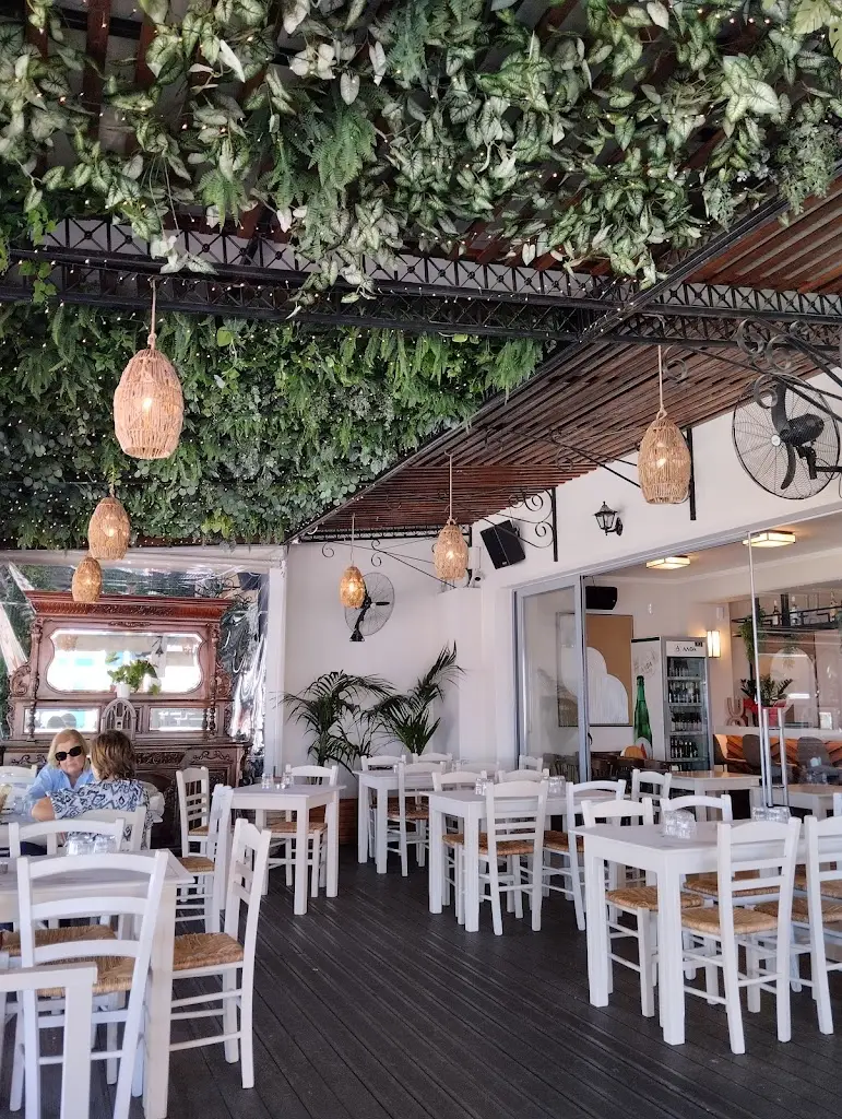 Olea Μεζεδοπωλείο_Préveza_slider_image_1