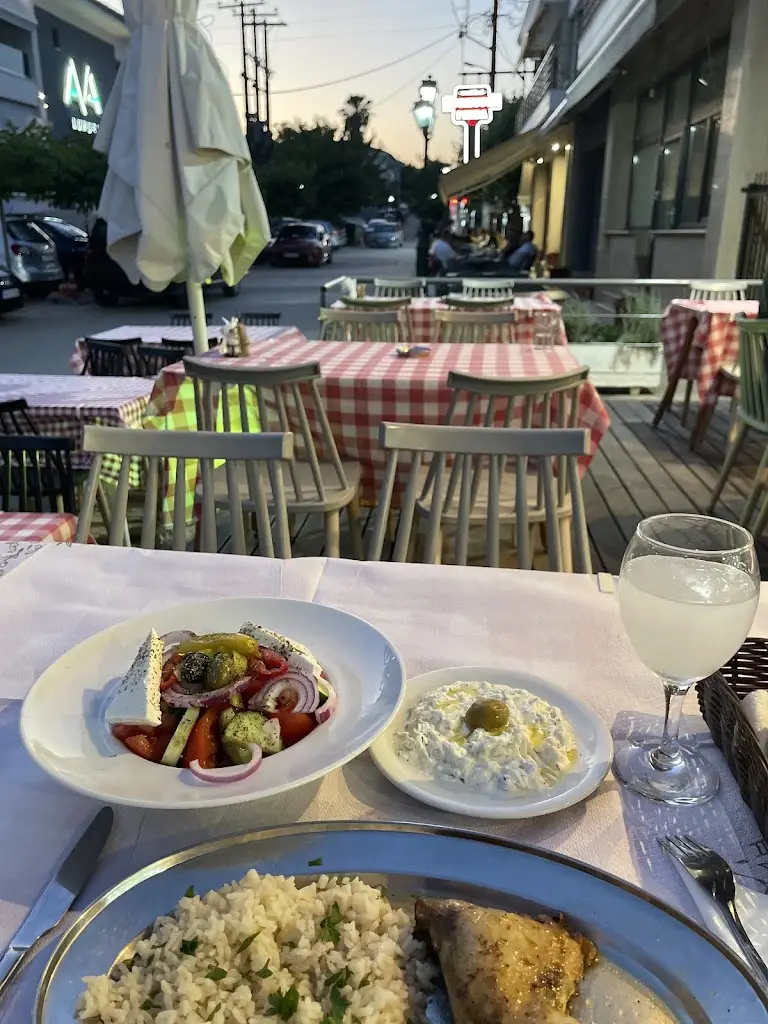 Adem Köylü_Sto Piato_Kallithéa_review