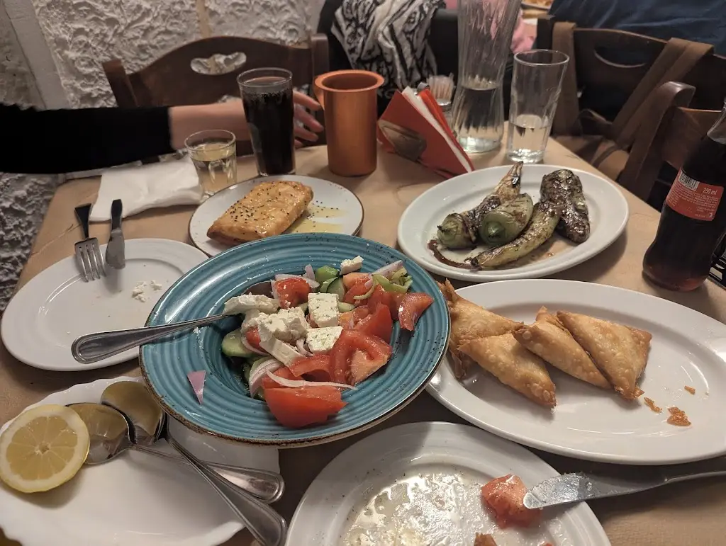 Raymond Henry Clynick_Ramona Tavern Kalithea_Kallithéa_review