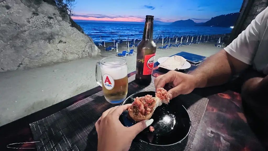 Nicoleta Raduta_Ortholithi_Ágios Matthaíos_Bewertung