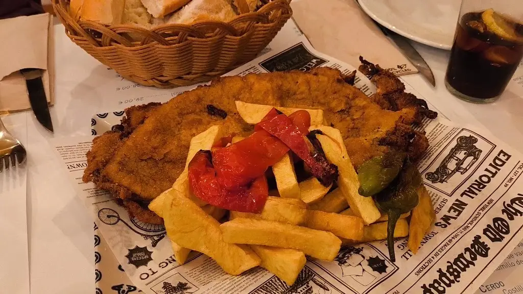 Lampadina Traditional Cuisine_Alepoú_slider_image_2