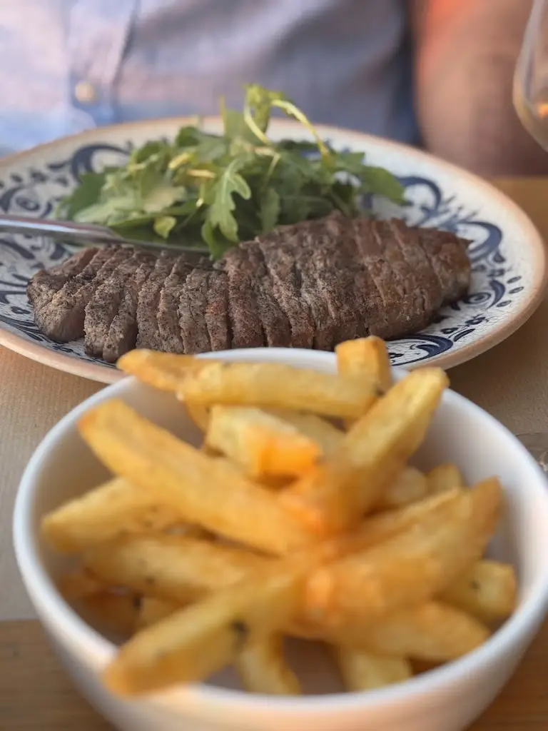 Karen Harvey_Fuego Restaurant Beach Bar_Acharávi_review