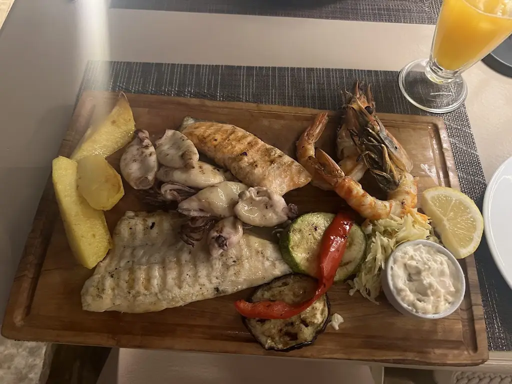 Amanda James_Medusa Seaside_Acharávi_Bewertung