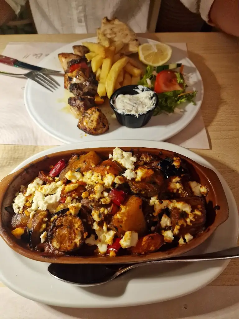 Kevin_Restaurant Navigator_Acharávi_review