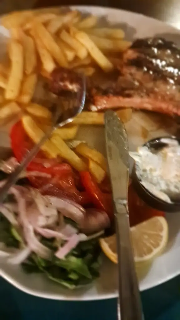 Menü_Totem Restaurant Bar_Acharávi_Bild_7