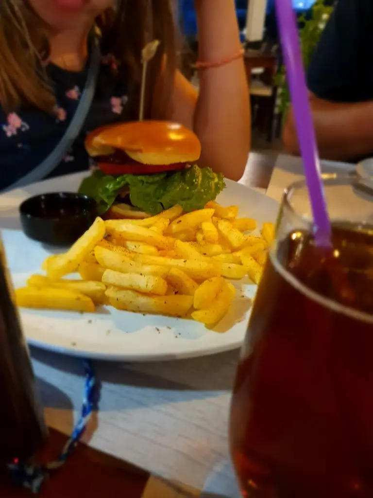 Menü_Totem Restaurant Bar_Acharávi_Bild_8