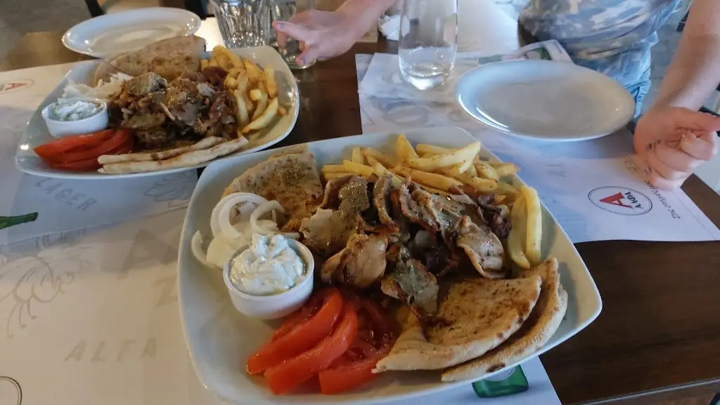 Menü_Totem Restaurant Bar_Acharávi_Bild_9