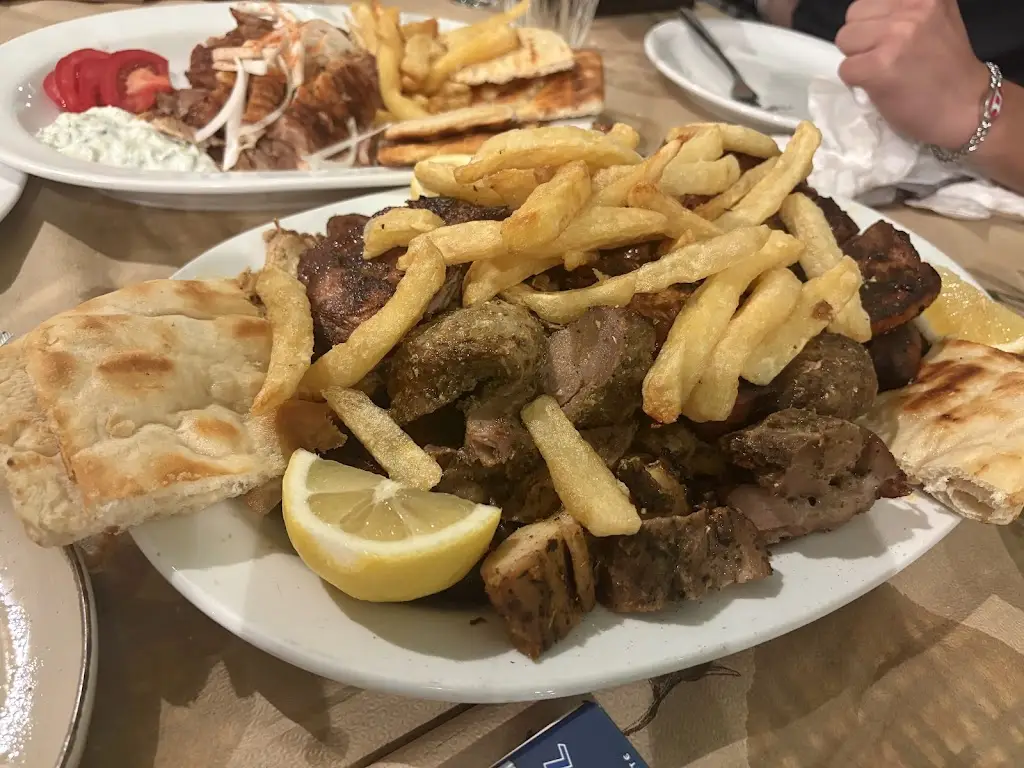 ΠΡΑΣΙΝΟΣ ΑΠΟ ΤΟ 1958 PRASINOS SINCE 1958_Acharávi_slider_image_3