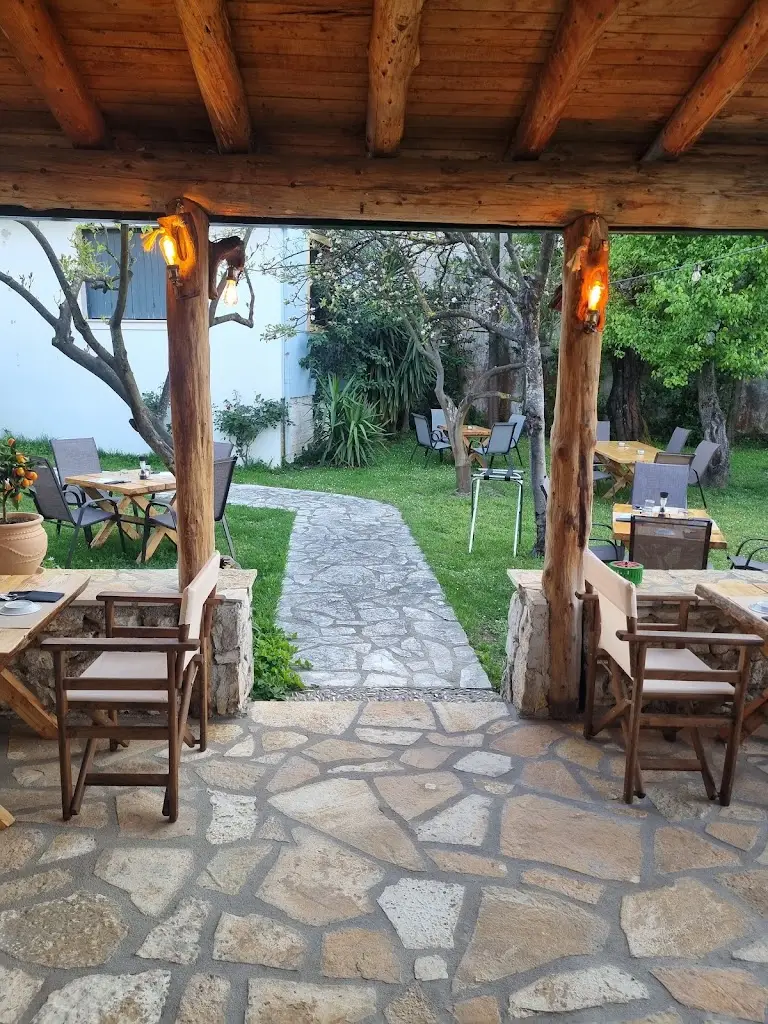 'The Garden' Restaurant & Cocktail Bar Restaurant in Acharávi