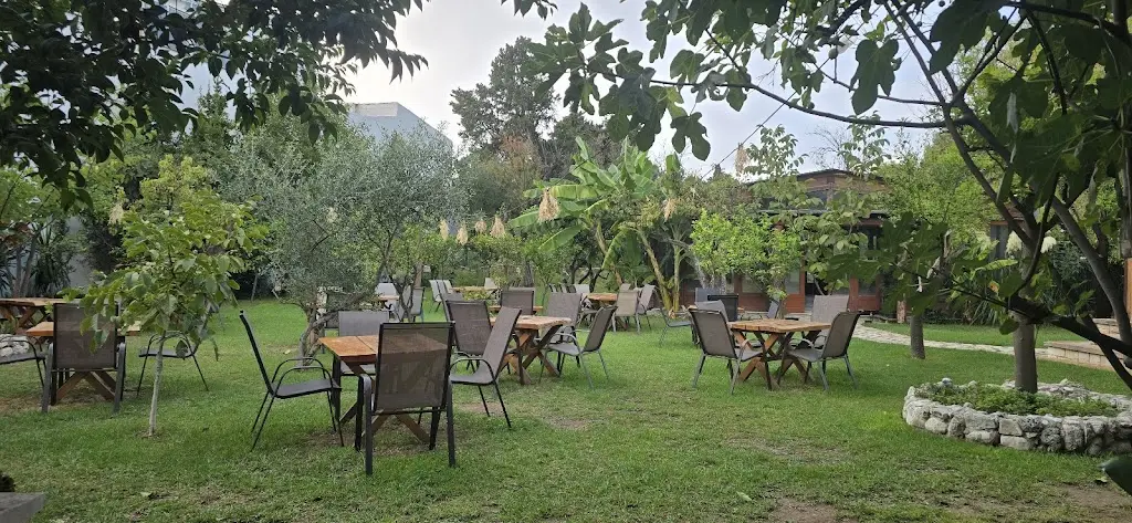 'The Garden' Restaurant & Cocktail Bar_Acharávi_slider_image_3