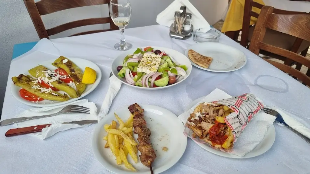 Menü_Filaraki Restaurant_Acharávi_Bild_5