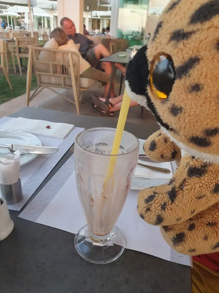 Menü_Thines Restaurant_Acharávi_Bild_6