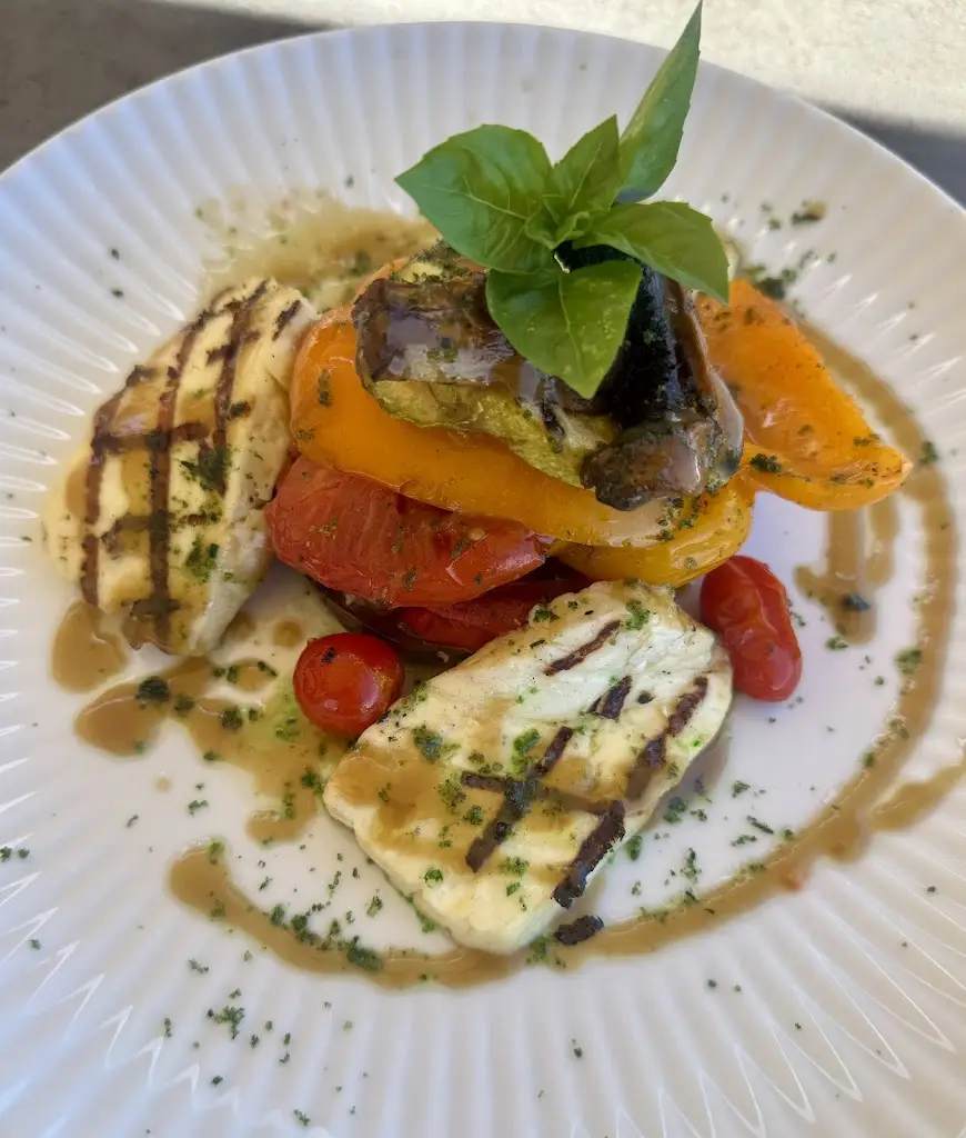 Thines Restaurant_Acharávi_slider_image_2