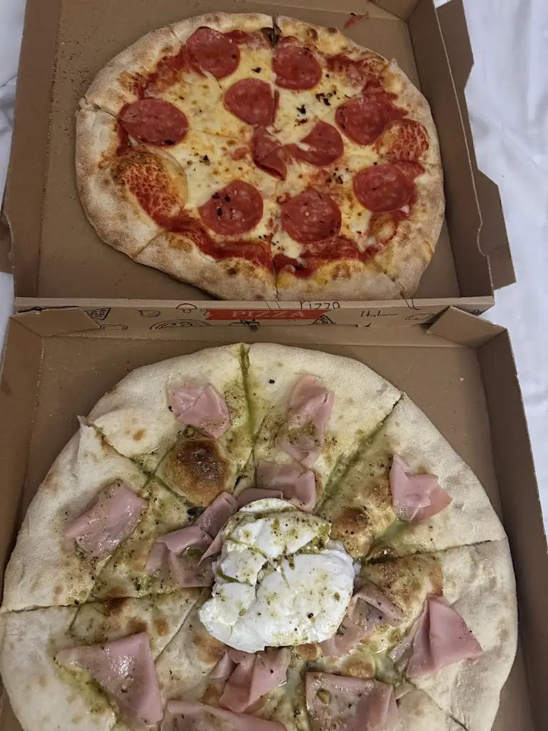 Flóra Kónya_E Mandolino_Acharávi_Bewertung