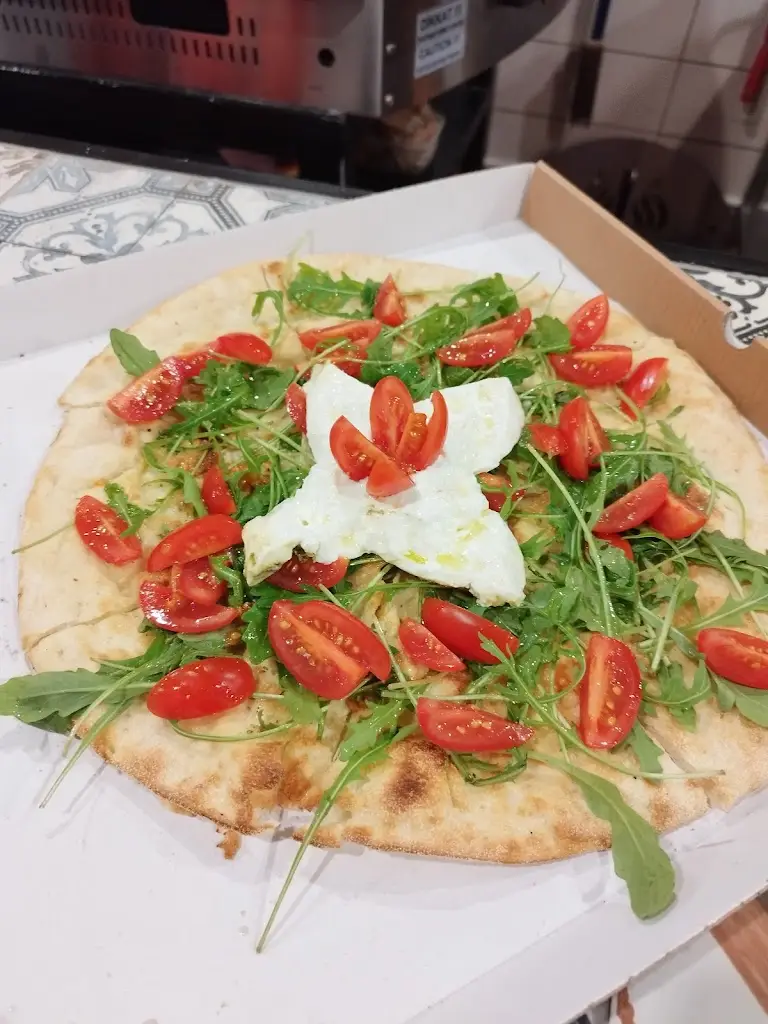 E Mandolino Restaurant in Acharávi