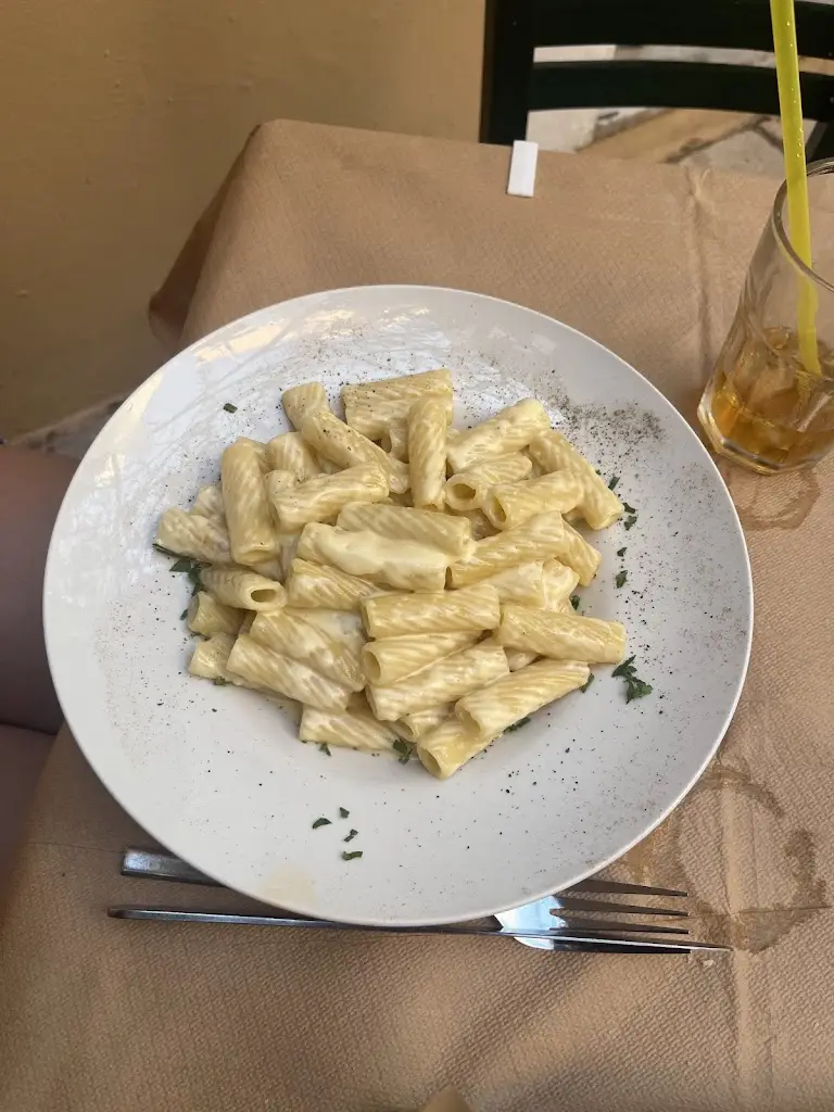 Joost Nouwen_Bellissimo_Corfu_review