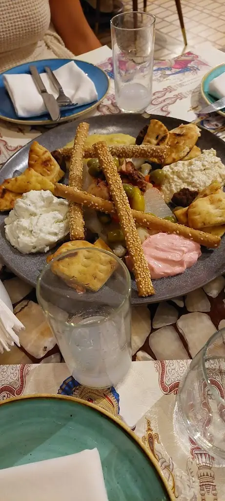 Menu_MANOO Raw Bar - Club Zakynthos_Ambelókipoi_imagen_6