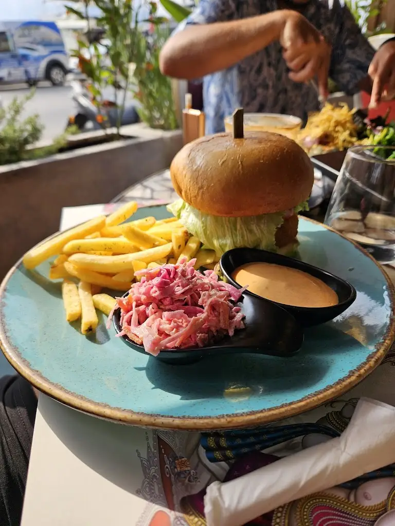 Menu_MANOO Raw Bar - Club Zakynthos_Ambelókipoi_imagen_9