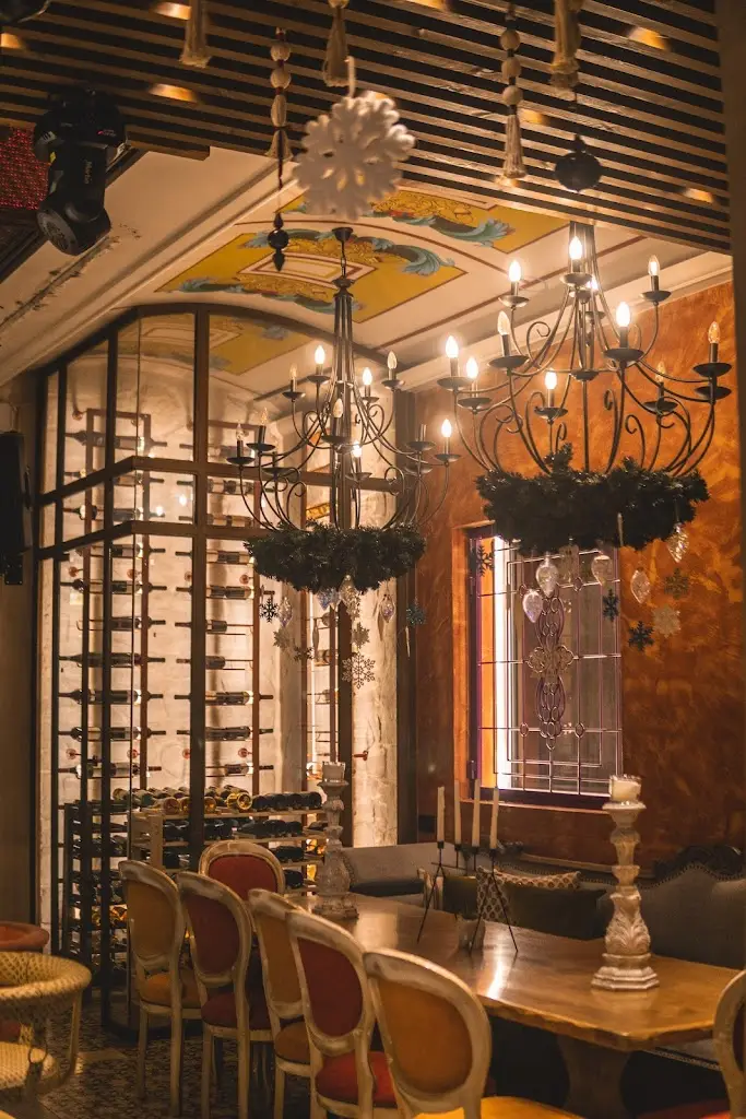 MANOO Raw Bar - Club Zakynthos Restaurant in Ambelókipoi