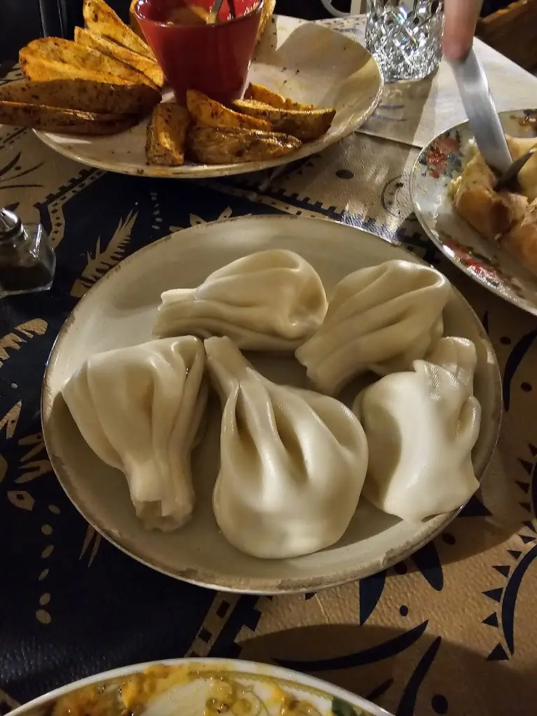 Vivianne Dimitriou_KARTLIS GULI_Kallithéa_review