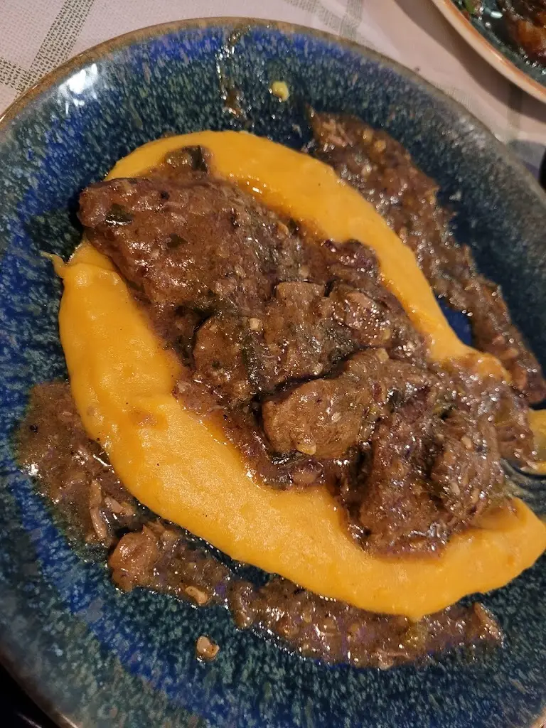 Menu_Popolaros_Ambelókipoi_image_9