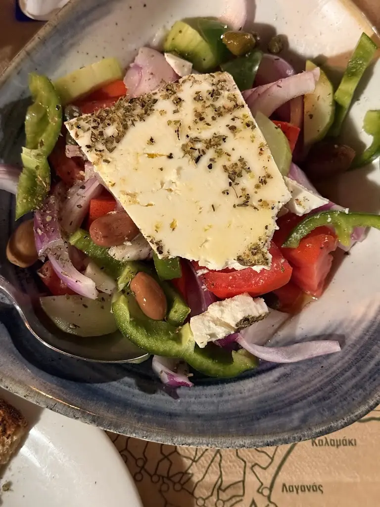 Andreea Nagy_Malanos restaurant_Ambelókipoi_Bewertung