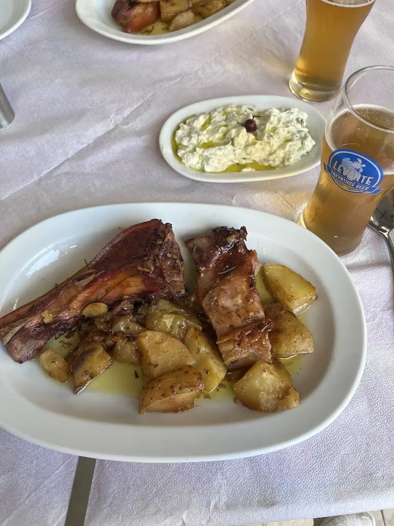 Menü_Kantouni restaurant_Ambelókipoi_Bild_9