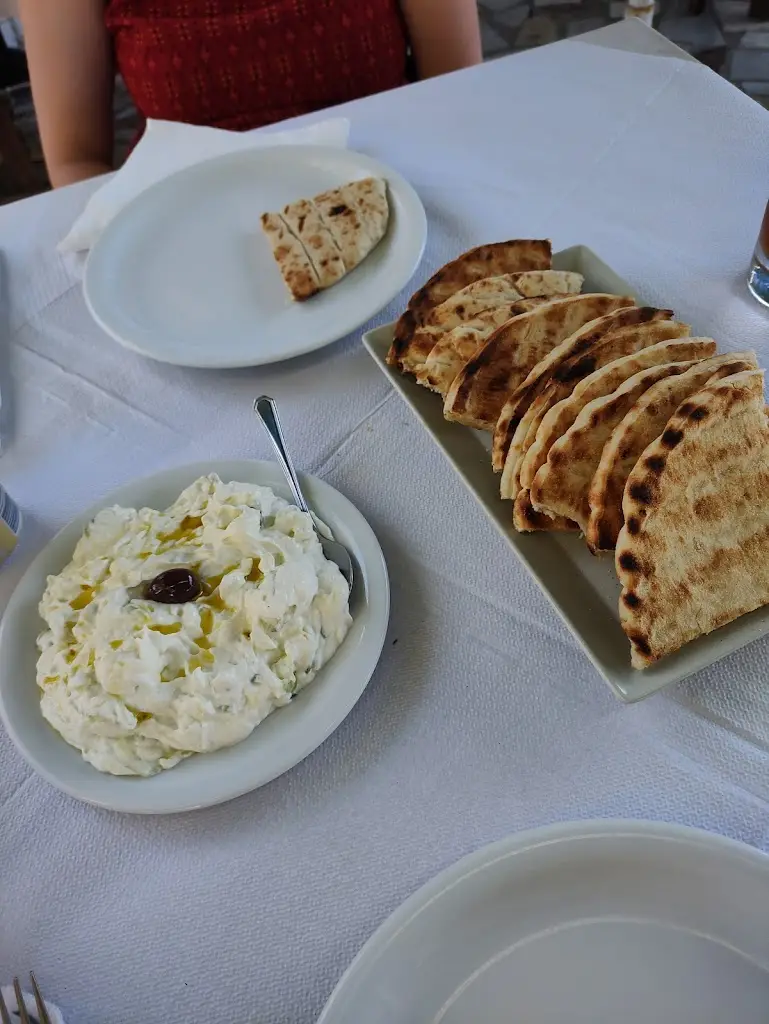 Menü_Aródou_Ambelókipoi_Bild_8