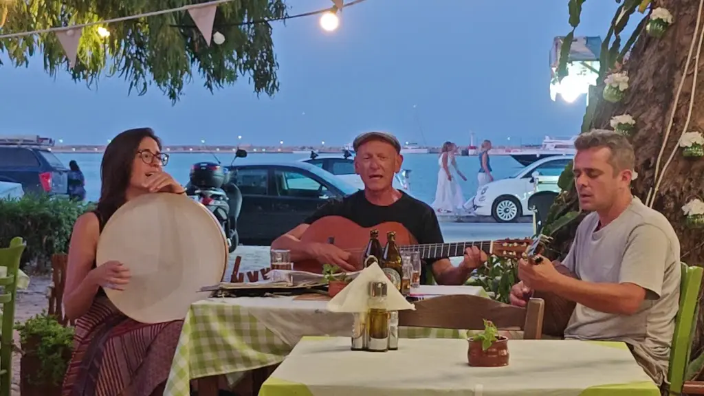 Aródou_Ambelókipoi_slider_image_2