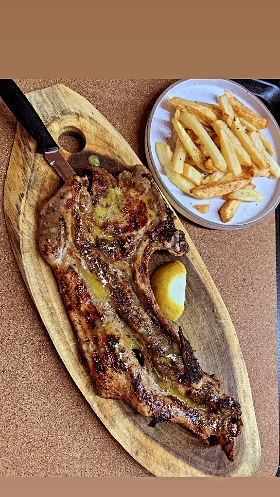 Dafni’s restaurant_Ambelókipoi_slider_image_3