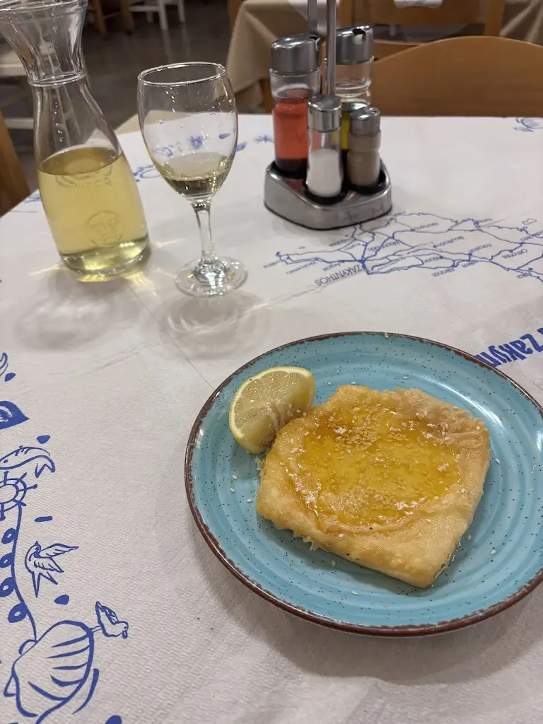 Jiří Šimonovský_Artigiano_Ambelókipoi_review