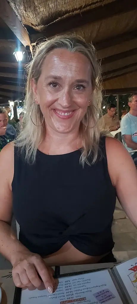 Jonathan Stewart_Retseto_Argostólion_review