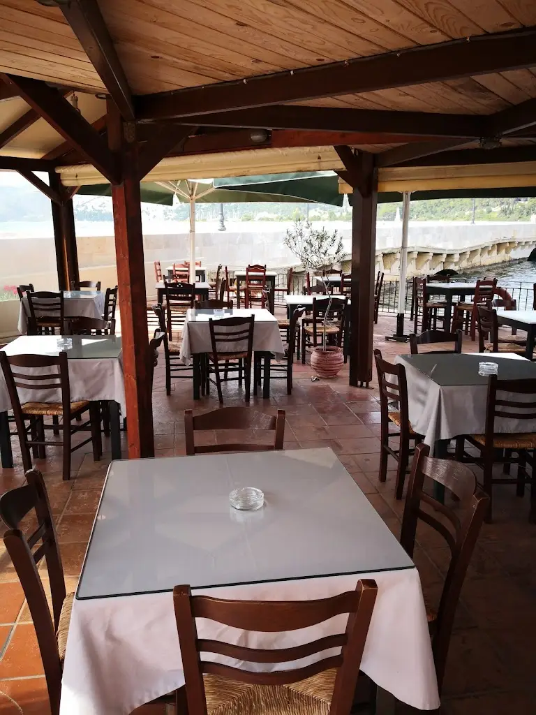 Aristofanis Restaurant Restaurant in Argostólion