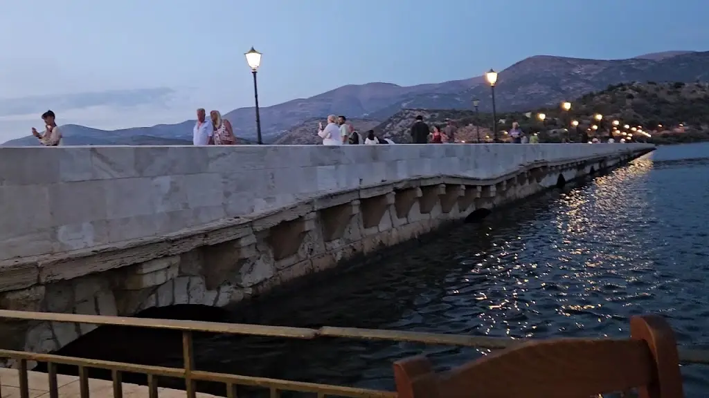 Aristofanis Restaurant_Argostólion_slider_image_2