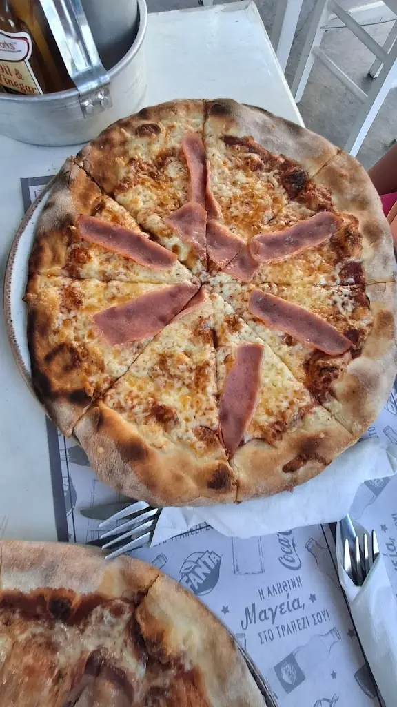 Péterová Bernadeta_Grill House - O Gyros tis Plateias - Argostoli_Argostólion_Bewertung