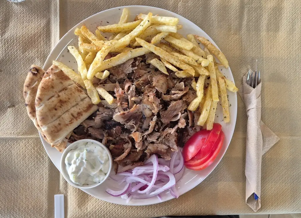 Ταβέρνα ψησταριά ´Ο ΠΑΚΗΣ´_Kanáli_slider_image_2