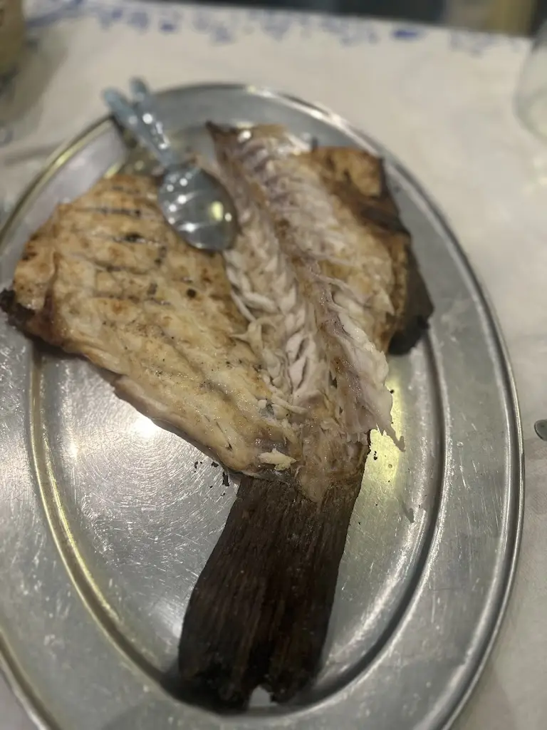 Jasmine Morales_seafood Antonia_Kallithéa_review