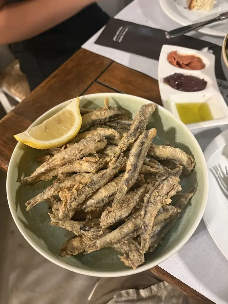 Toucan Restaurant_Gáïos_slider_image_3