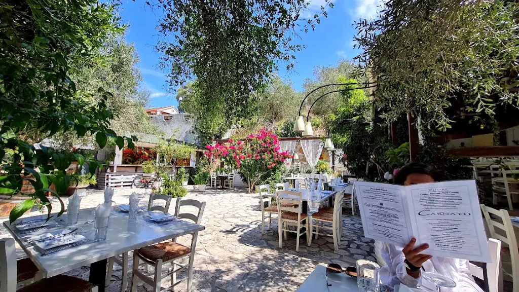 Carnayo Restaurant Bar & Catering_Gáïos_slider_image_1