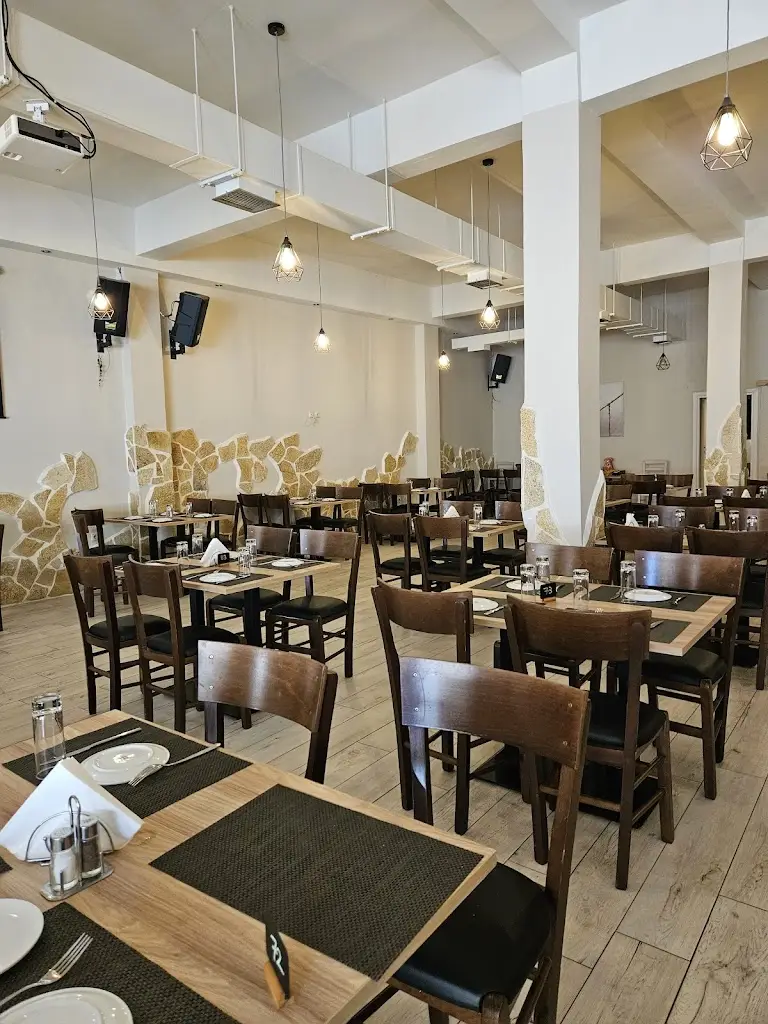 Vasilis Restaurant Restaurant in Gáïos